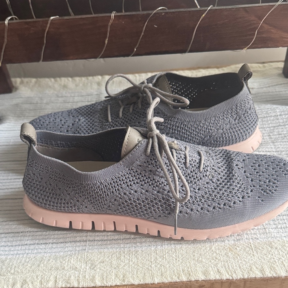 Cole Haan Women’s ZEROGRAND knit Sneaker - Size 10